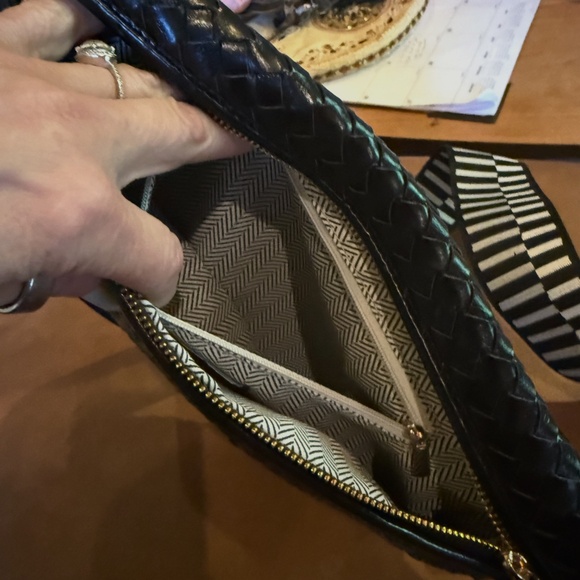 NEW PS WESTLYN WOVEN BAG - Picture 6 of 6